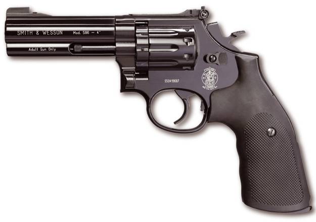 smith-wesson-revolver.jpg