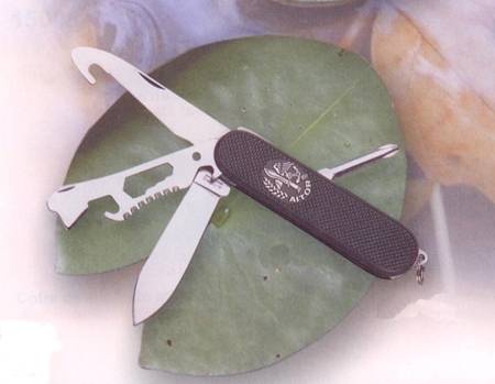 ESCAPE PENKNIFE WITH BELT CUTTER, SCREWDRIVER, ETC.