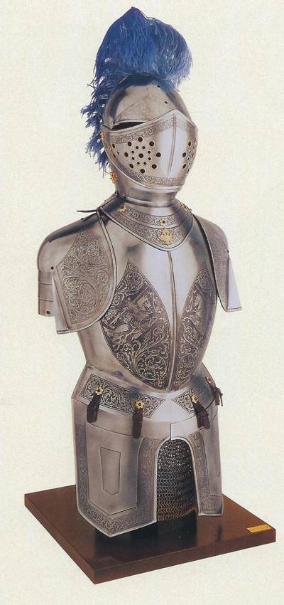ENGRAVED MEDIEVAL ARMOR
