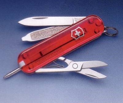 NAVAJA MULTIUSOS VICTORINOX SIGNATURE ROJA TRANSPARENTE
