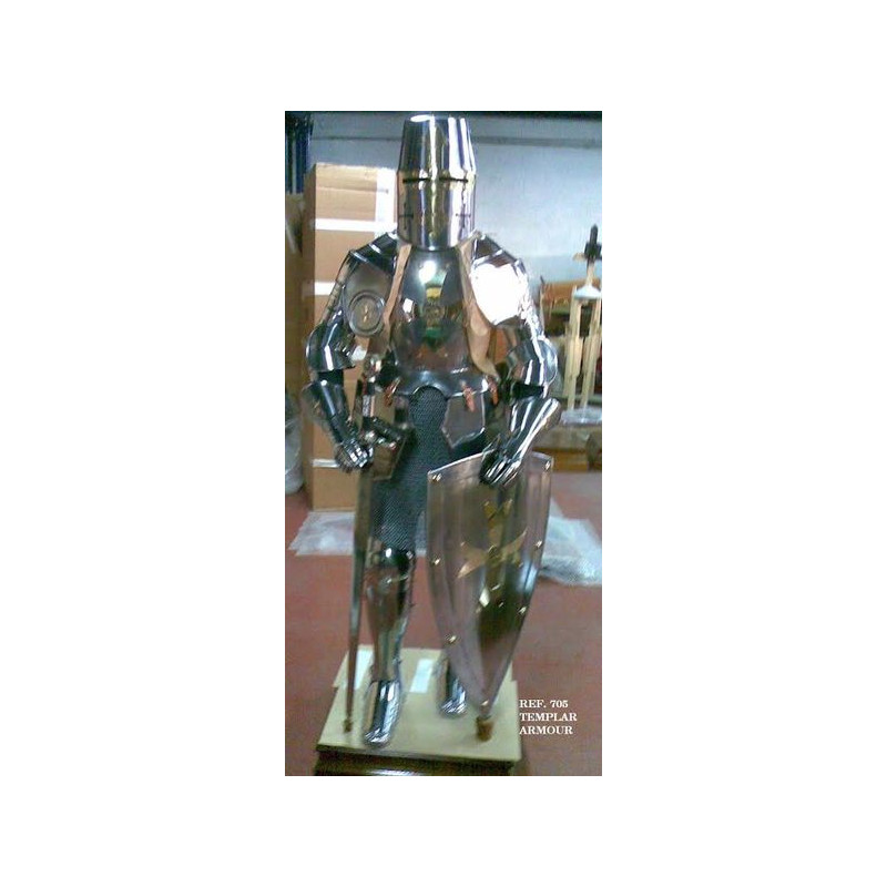 MEDIEVAL ARMOR IN NATURAL SIZE