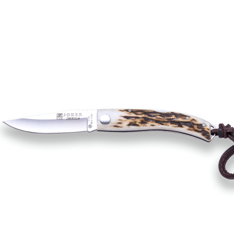 FACA DESPORTIVA JOKER IBÉRICA, COM FECHADURA, ESCAMAS DE CHIFRE DE VEADO, AÇO INOXIDÁVEL MOVA 1.4116 E LÂMINA DE 7,5 CM.