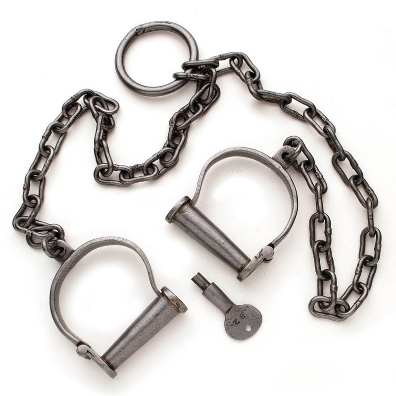 Shackles - Iron - Ref 801858