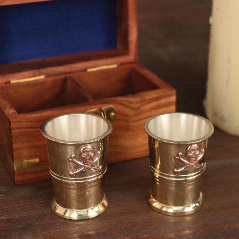 Pirate Captain Cups - Wooden Box - Ref 804416
