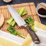 Coltello Sakura 3 Claveles Santoku
