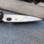 Faca de aço de borda lisa SPYDERCO resiliente
