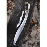 Falcata con manico a testa di cavallo, incl. fodero e coltello, IV-III secolo a.C.