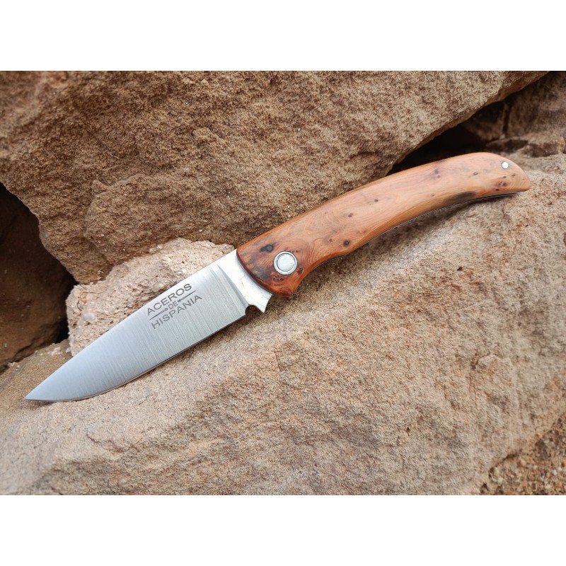 Full Tang Juniper Handle Pocket Knife
