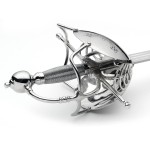 Rapiera, épée des mousquetaires.