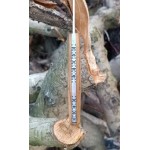 Valdenguía pocket knife with olive wood handle.