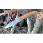 Valdenguía pocket knife with olive wood handle.
