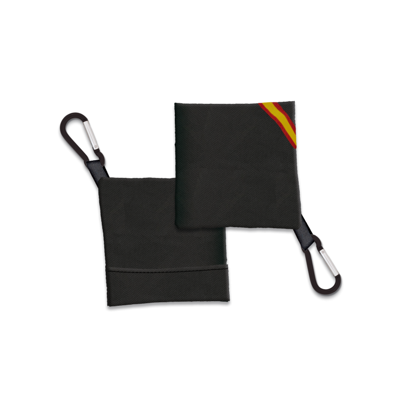 Portamaschera in TNT nero con bandiera