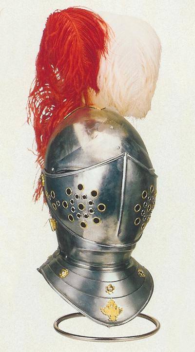 MEDIEVAL ARMOURS HEADS