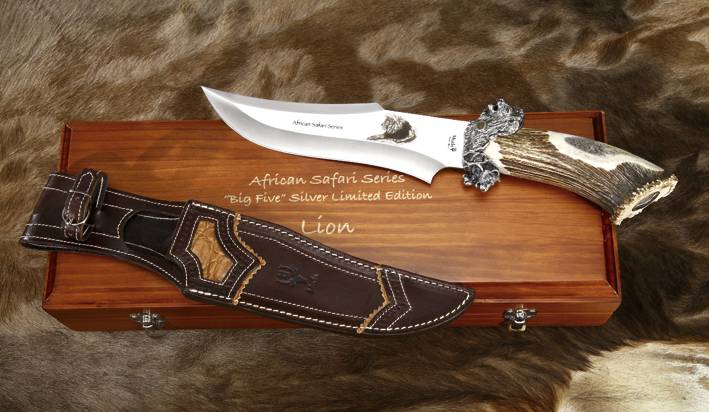 Lion Muela Knife with deer antler handle and silver embossed lion head